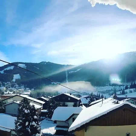 Pleasant In With Ski Διαμέρισμα